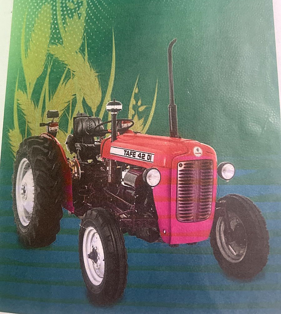 Tracteur TAFE 42 DI