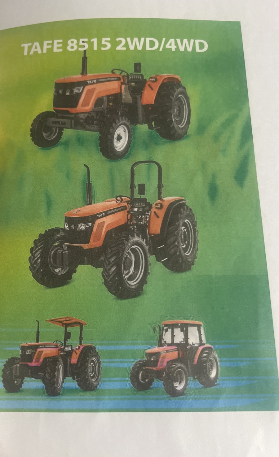 Tracteur TAFE 8515 2WD/4WD